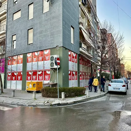 Skyview Oasis Premium Appartamento Tirana